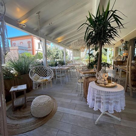 Americana Beach House Римини Экстерьер фото