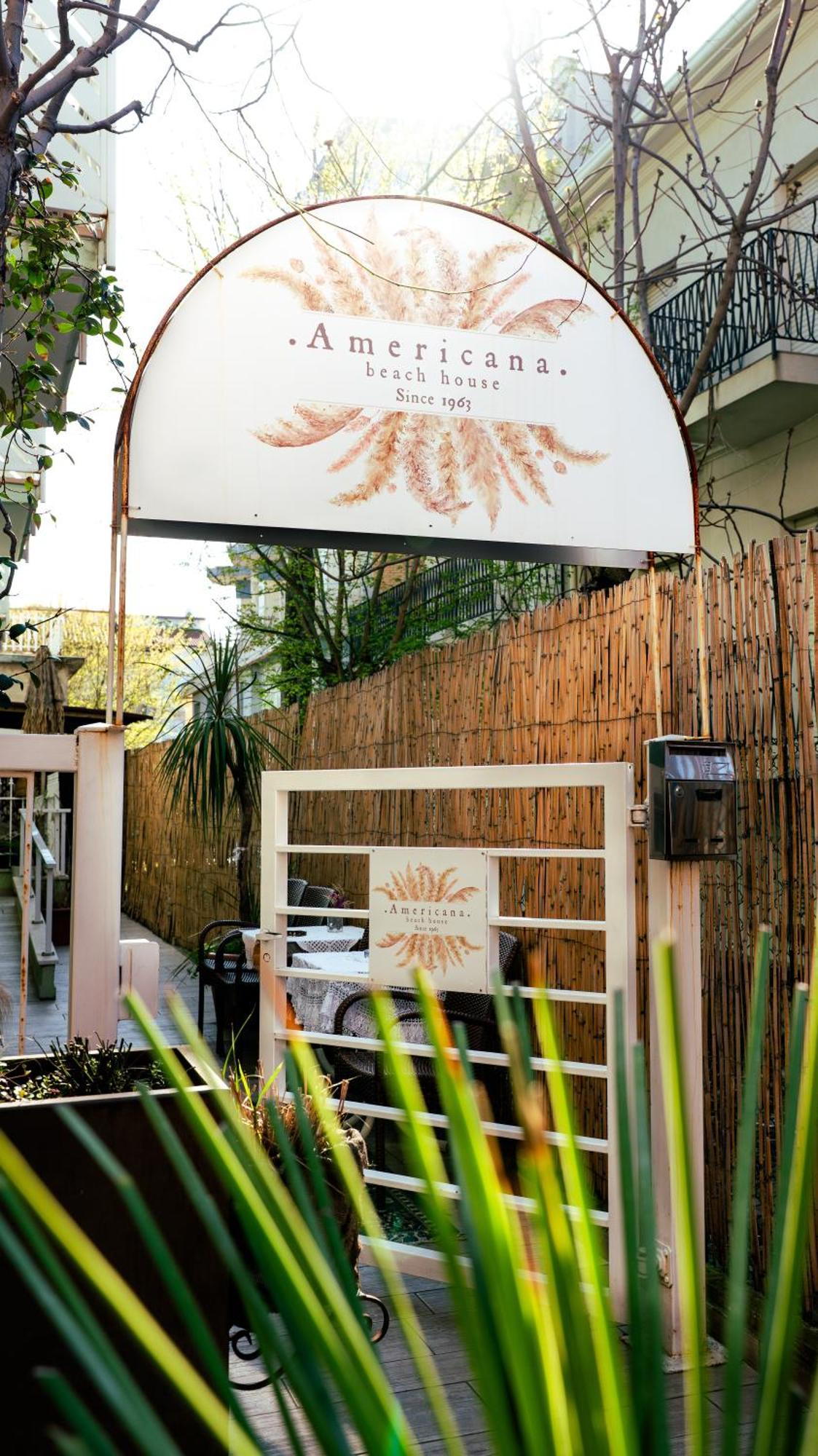 Americana Beach House Римини Экстерьер фото
